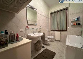 bagno - Three-room apartment Via ragazzi del 99, Seravezza - photo 16