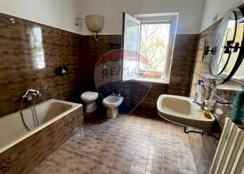Bagno - Casa semi indipendente Contrada Foce
 
30, Campobasso - foto 20