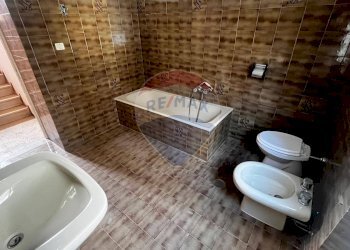 Bagno - Casa semi indipendente Contrada Foce
 
30, Campobasso - foto 21