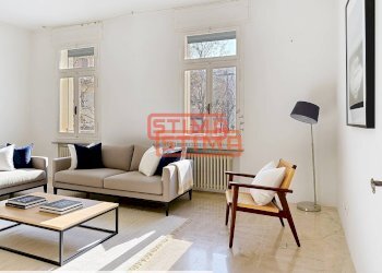 esempio rendering soggiorno con arredo - Appartamento Treviso - foto 2
