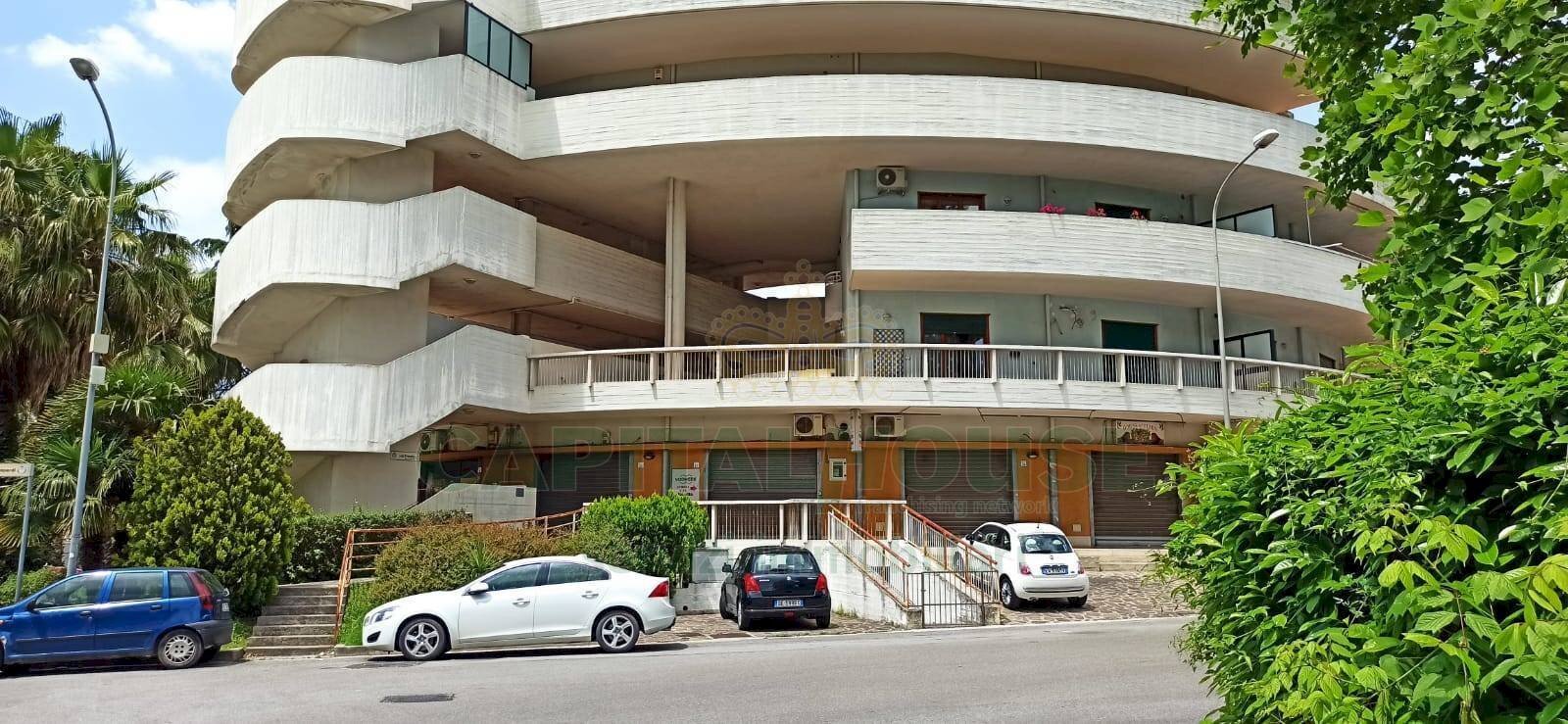 Foto 1 - Locale Commerciale Via Santina Campana, Mercato San Severino - foto 1