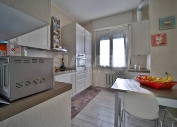 Foto 5 - Trilocale Via Garibaldi
 
8, Busnago - foto 5