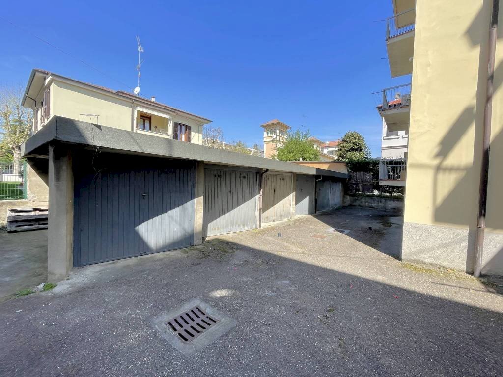 Box auto - Box via Tito Codevilla, Tortona - foto 1