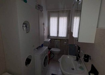 Bagno - Three-room apartment via Roasio, 3, Torino (neighborhood Campidoglio) - photo 16