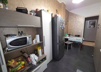 Cucina - Three-room apartment via Roasio, 3, Torino (neighborhood Campidoglio) - photo 5