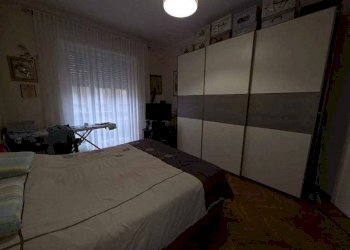 Camera da letto - Three-room apartment via Roasio, 3, Torino (neighborhood Campidoglio) - photo 9