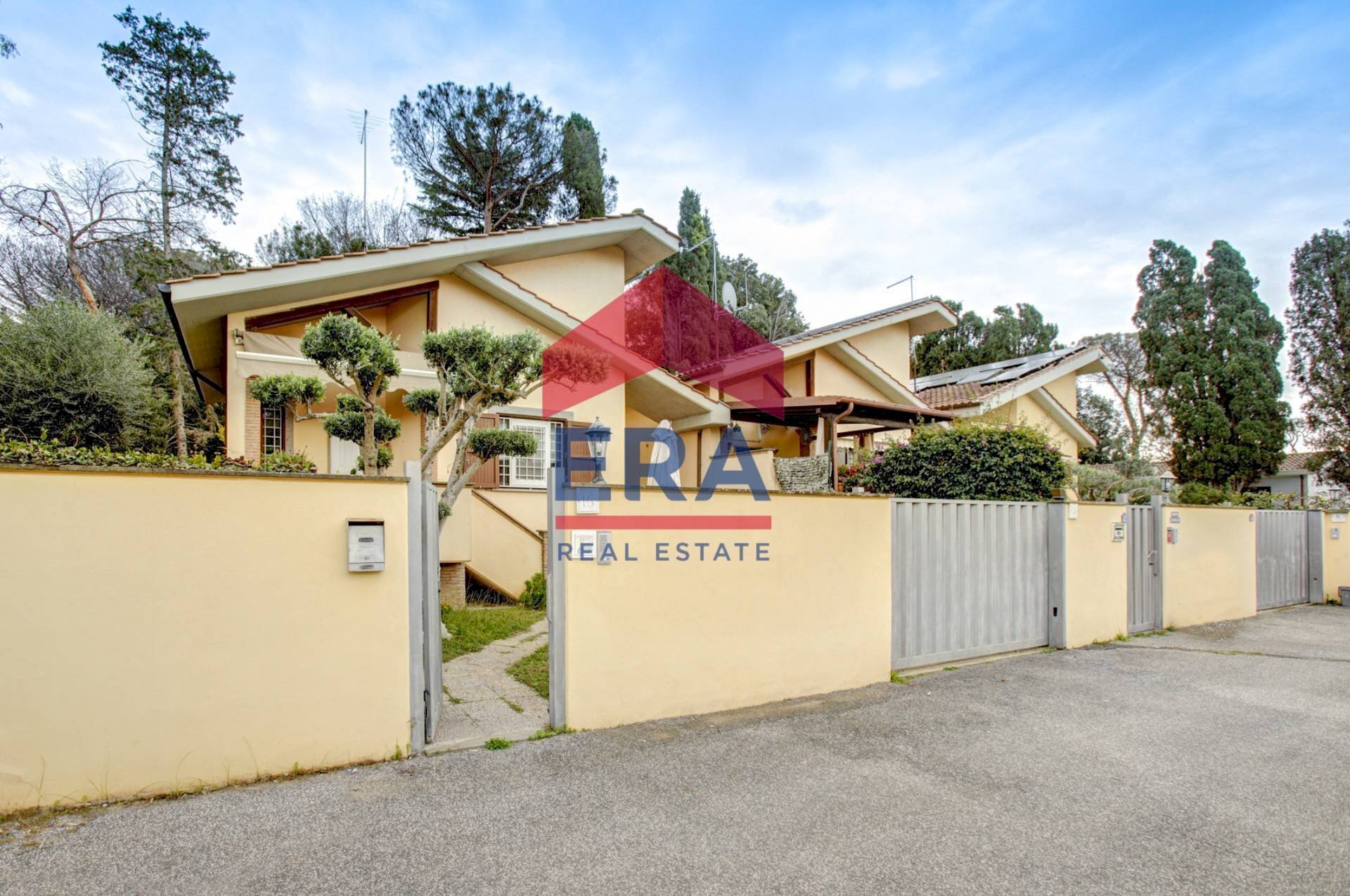 Ingresso esterno - Villa Via Boezi
 
14-16, Roma - foto 2