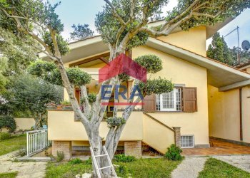 Facciata - Villa Via Boezi
 
14-16, Roma - foto 3