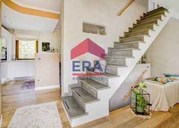 Scala soggiorno - Villa Via Boezi
 
14-16, Roma - foto 11