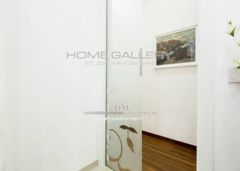 Disimpegno - Appartamento via Eugenio Baroni, 4, Genova (zona Albaro) - foto 16