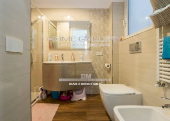 Bagno - Appartamento via Eugenio Baroni, 4, Genova (zona Albaro) - foto 27
