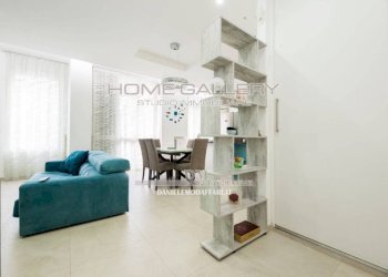 Salone - Appartamento via Eugenio Baroni, 4, Genova (zona Albaro) - foto 4