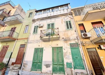 Foto 23 - Independent house Via Papa Giovanni Ventitreesimo
 
14, Capaci - photo 23