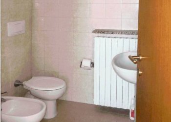 Bagno - Two-room apartment via Gioberti, 51, Torino (neighborhood Crocetta) - photo 6