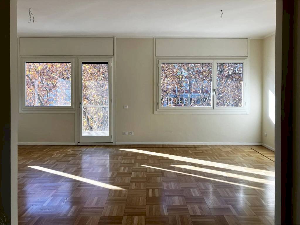 Cucina - Trilocale corso Vittorio Emanuele II, 18, Torino (zona Centro) - foto 2