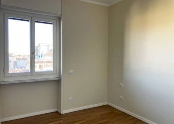 Camera da letto - Three-room apartment corso Vittorio Emanuele II, 18, Torino (neighborhood Centro) - photo 11