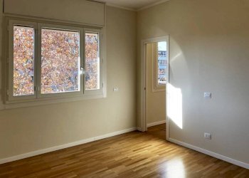 Camera da letto - Three-room apartment corso Vittorio Emanuele II, 18, Torino (neighborhood Centro) - photo 14