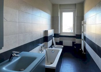 Bagno - Trilocale corso Vittorio Emanuele II, 18, Torino (zona Centro) - foto 27