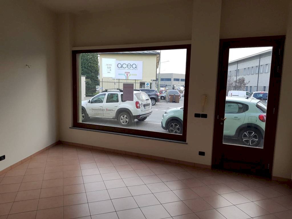 Interno non residenziale - Ufficio via Vigone, 45, Pinerolo - foto 3