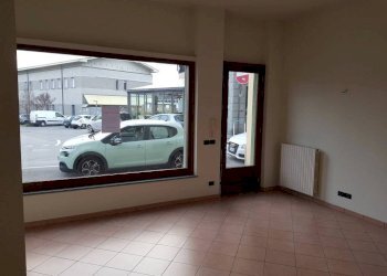 Interno non residenziale - Ufficio via Vigone, 45, Pinerolo - foto 4