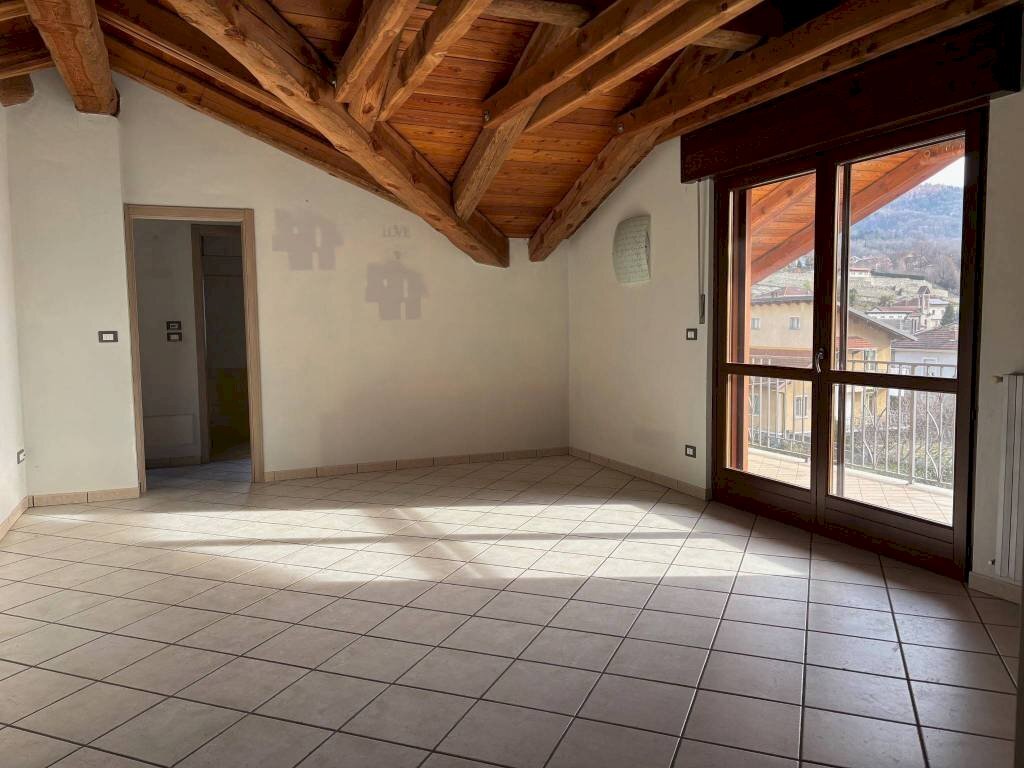 Soggiorno - Attico via Nazionale, 126, Pinasca - foto 3