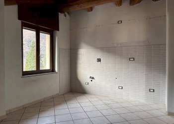Cucina - Attico via Nazionale, 126, Pinasca - foto 5