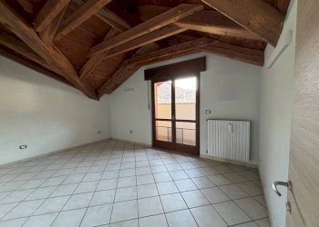 Camera da letto - Attico via Nazionale, 126, Pinasca - foto 8