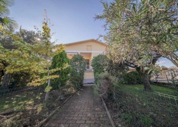 Giardino - Villa via Umberto I, 99, Rivalta di Torino - foto 2