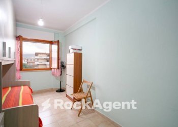 Camera da letto - Attico via Rosata, 55, Guidonia Montecelio - foto 34