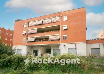 Facciata - Attico via Rosata, 55, Guidonia Montecelio - foto 39