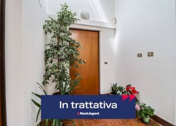 Interno palazzo - Bilocale via del Triumvirato, 43, Bologna (zona Borgo Panigale) - foto 1