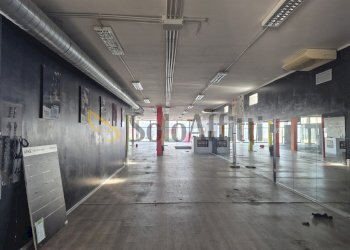 20251009_095450.jpg - Locale Commerciale Montesilvano - foto 9