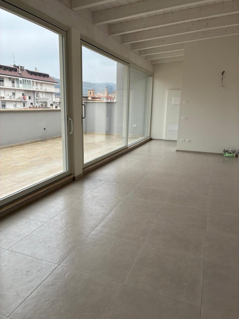 46 SAN BENEDETTO DEL TR-TRILOCALE ZONA STAZIONE FE - Apartment San Benedetto del Tronto - photo 3