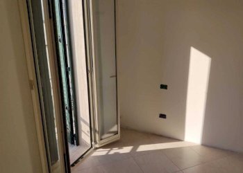 PHOTO-2025-12-10-11-48-13 (4).jpg - Quadrilocale Via Cesare Beccaria 93, Mola di Bari - foto 11