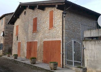 WhatsApp Image 2025-12-10 at 11.11.20 (1).jpeg - Casale Via I Maggio 381, Guiglia - foto 2