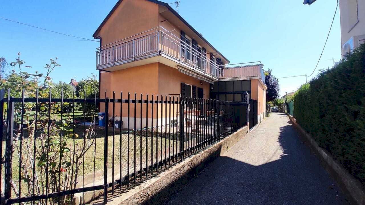 Immagine WhatsApp 2025-12-01 ore 10.00.59_b57d2b16 - Villa Via Montegrappa 27, Moncalieri - foto 2