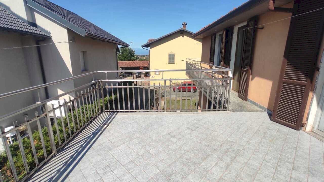 Immagine WhatsApp 2025-12-01 ore 10.01.34_9b5bfd07 - Villa Via Montegrappa 27, Moncalieri - foto 3