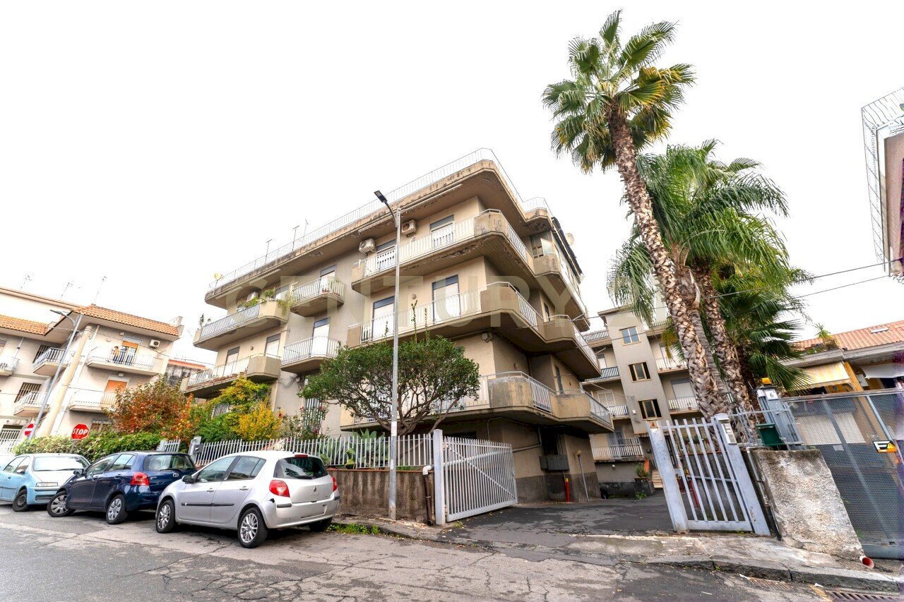 Via Monsignor Salvatore Bella 2 (2).jpg - Trilocale Via Monsignor Salvatore Bella 2, Aci Catena - foto 2