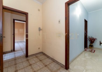 Via Monsignor Salvatore Bella 2 (10).jpg - Trilocale Via Monsignor Salvatore Bella 2, Aci Catena - foto 8