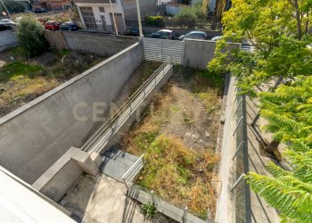 Via Alfred Nobel 84 (10).jpg - Locale Commerciale Via Alfred Nobel snc, Misterbianco - foto 11