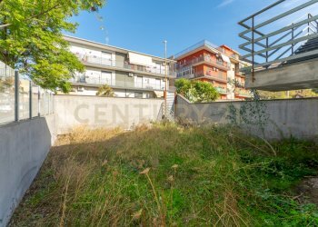 Via Alfred Nobel 84 (19).jpg - Locale Commerciale Via Alfred Nobel snc, Misterbianco - foto 30