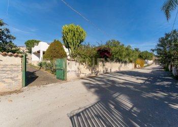 Villa Baia del Silenzio  (1).jpg - Villa via delle azalee 4, Augusta - foto 14