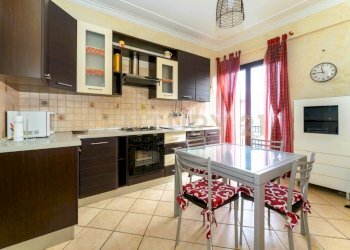 3.jpg - Three-room apartment Corso San Vito 128, Mascalucia - photo 1