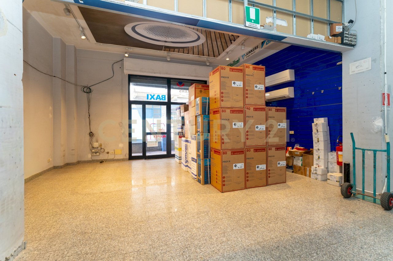 Bottega Cannizzaro (2).jpg - Locale Commerciale Via Firenze 205, Aci Castello - foto 3