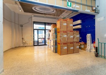 Bottega Cannizzaro (2).jpg - Commercial Premises Via Firenze 205, Aci Castello - photo 3