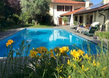 piscina - Villa Caresanablot - foto 1