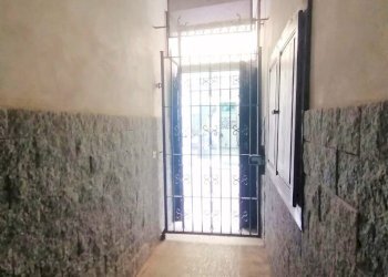 entrata - Non Alimentare Via Emanuele Foa, Vercelli - foto 5