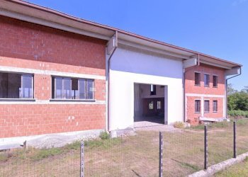 Immagine 2025-01-25 103231.jpg - Magazzino Via Circonvallazione, Villata - foto 5