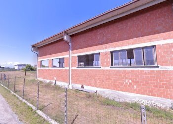 Immagine 2025-01-25 103345.jpg - Magazzino Via Circonvallazione, Villata - foto 6