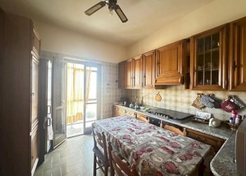 Cucina - Casa indipendente Via Pietro Maroncelli 5, Vercelli - foto 22